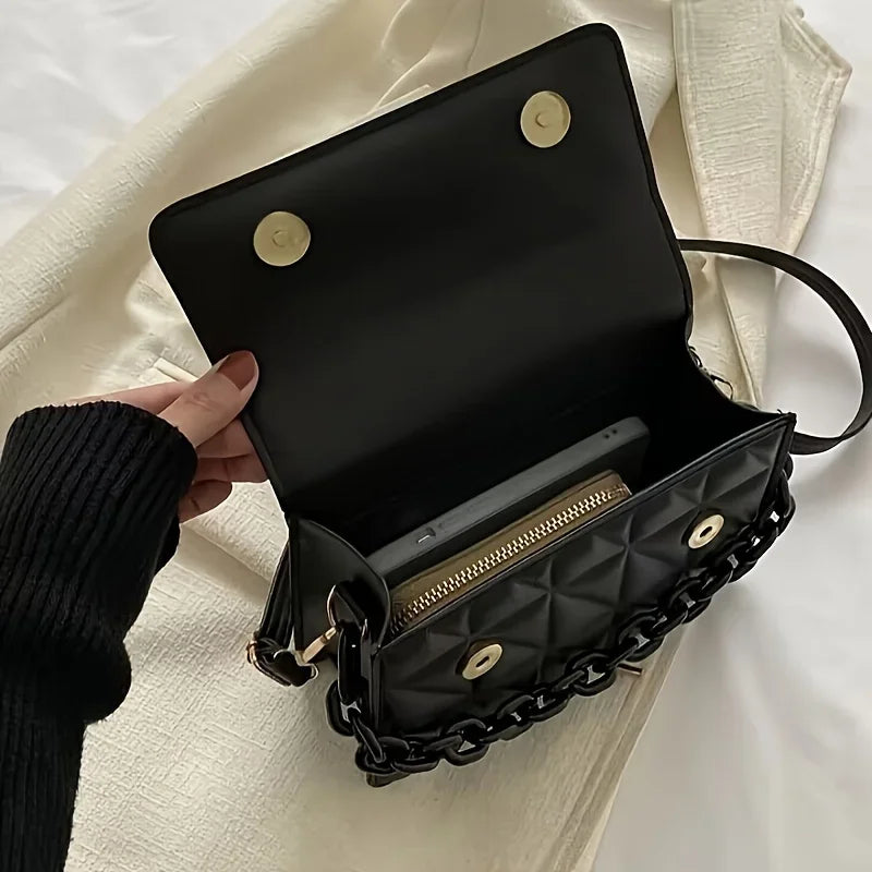 Bag with Magnetic Closure