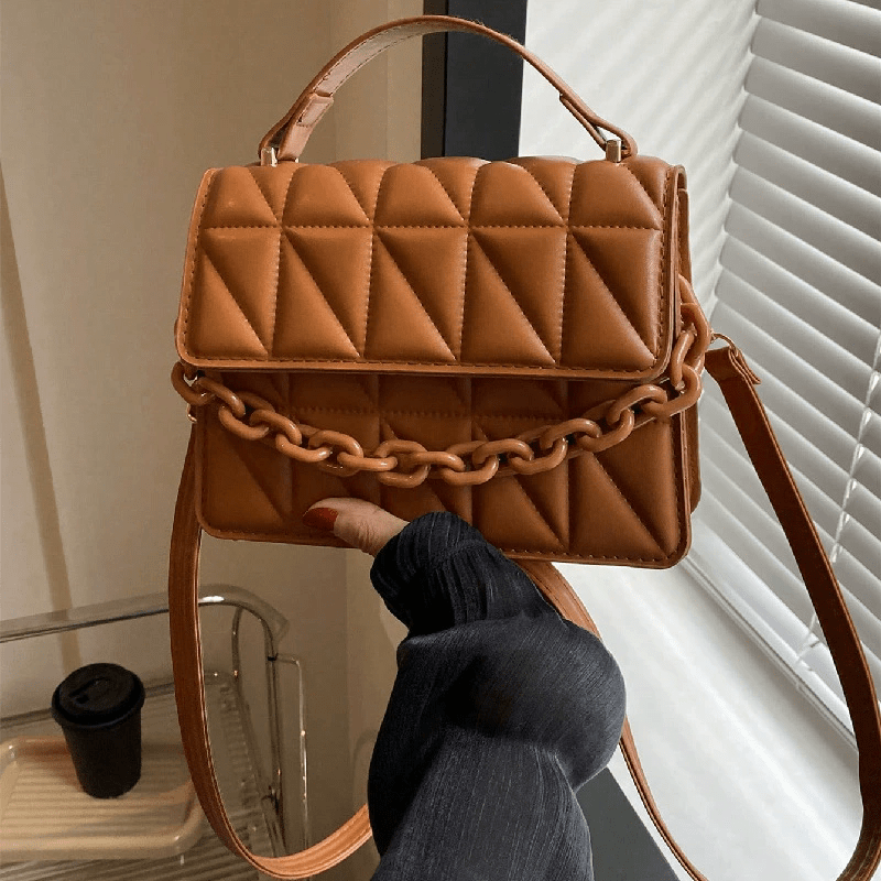 Bag with Magnetic Closure