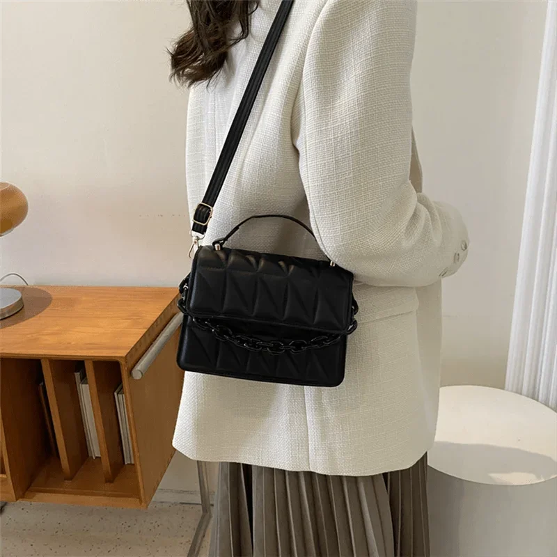 Bag with Magnetic Closure
