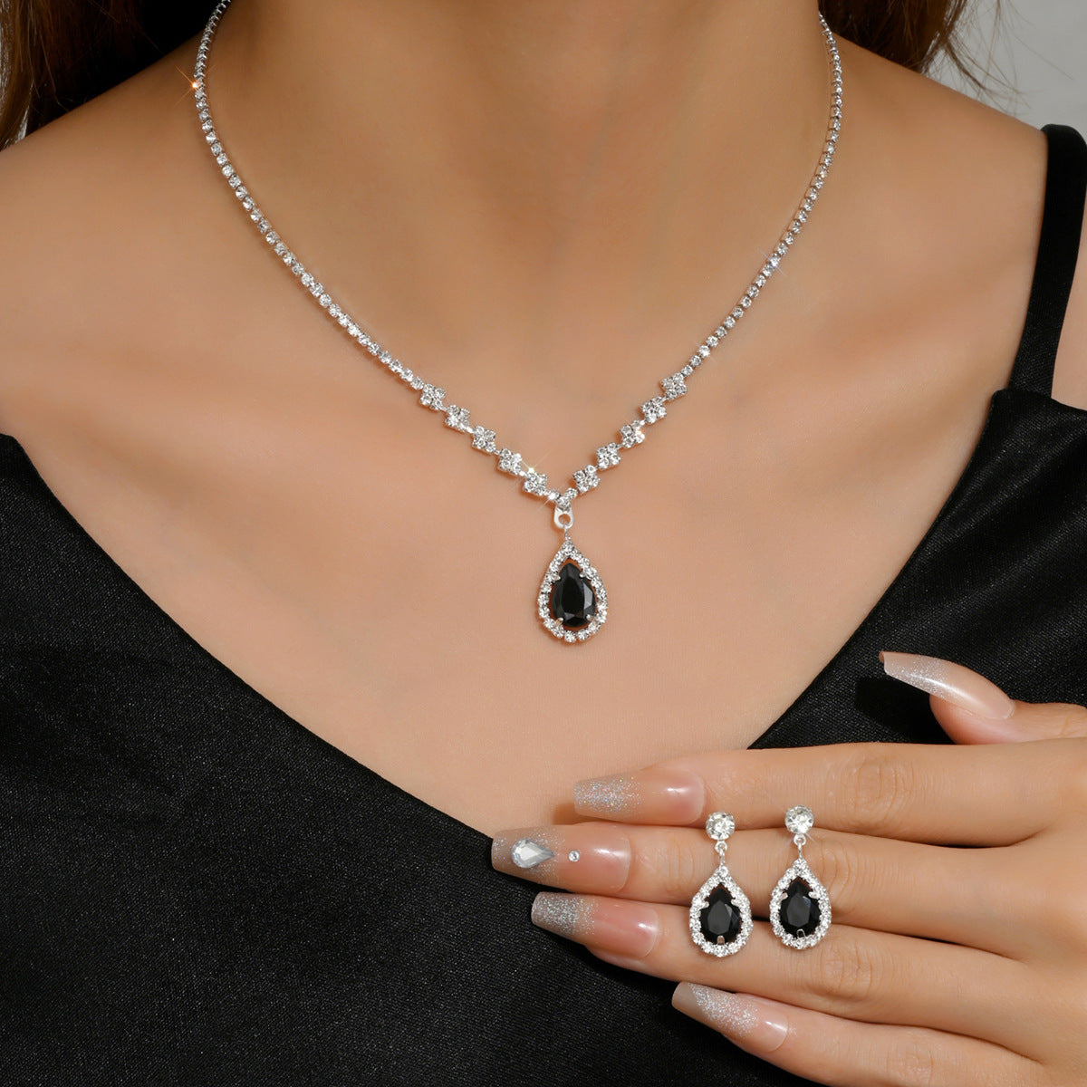 Droplet Necklace and Earring Set